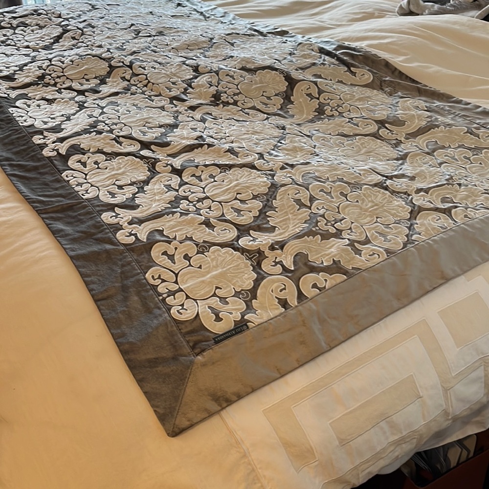 Lili Alessandra Versailles Throw/Bed Cover in Velvet